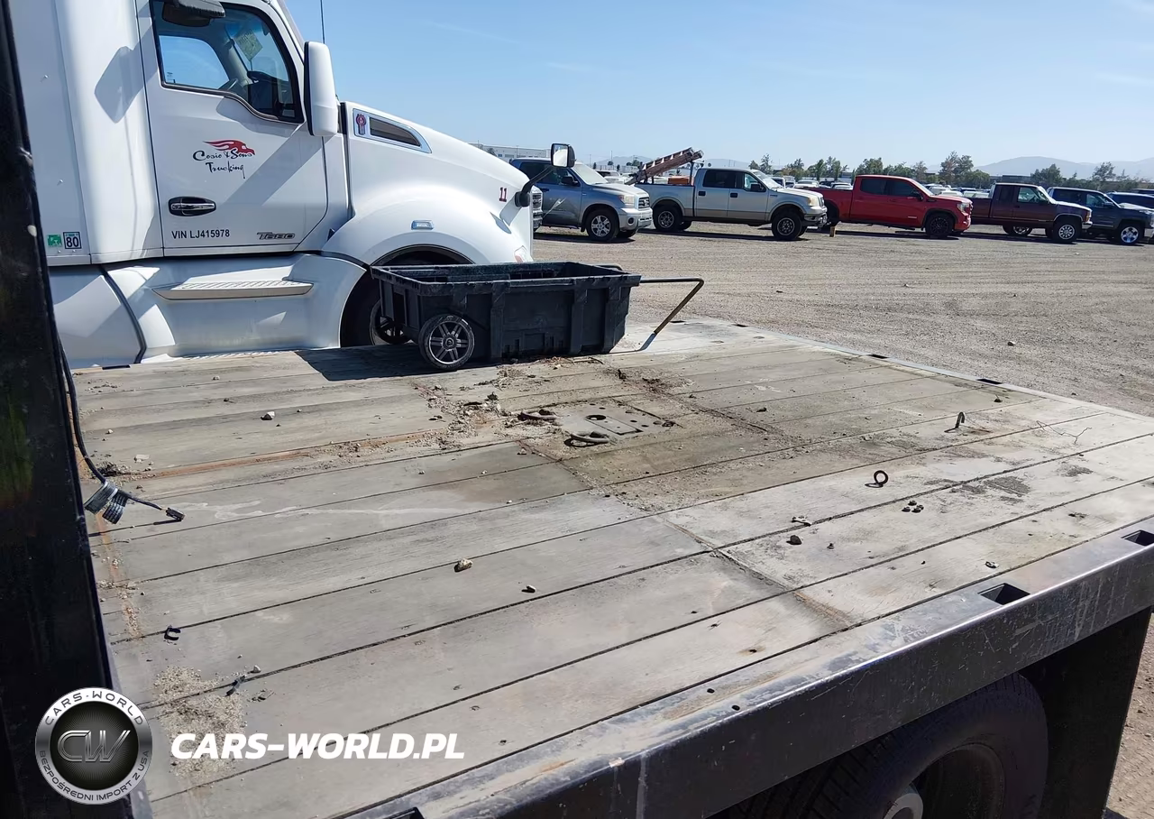 2018 Chevrolet Silverado 3500Hd Chassis Wt VIN:1GB3CYCY7JF245787 - 7