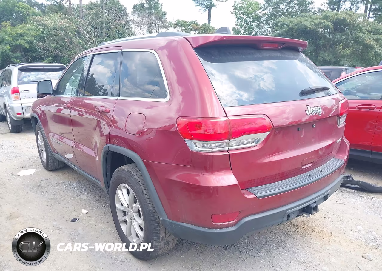 2015 Jeep Grand Cherokee Laredo VIN:1C4RJEAG3FC614738 - 3
