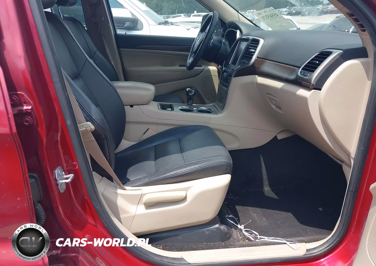 2015 Jeep Grand Cherokee Laredo VIN:1C4RJEAG3FC614738 - 5