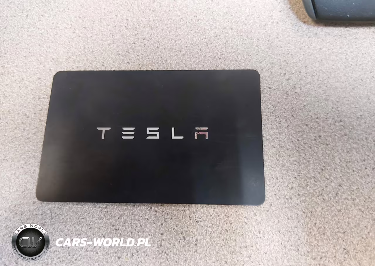 2025 Tesla Model Y Long Range Dual Motor Rear-Wheel Drive VIN:7SAYGDED6SA352618 - 11