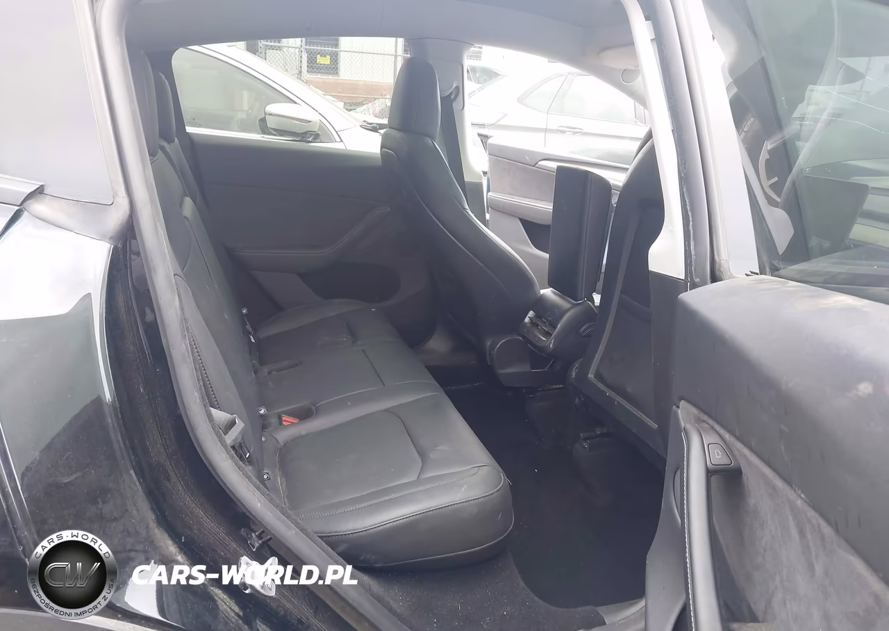 2025 Tesla Model Y Long Range Dual Motor Rear-Wheel Drive VIN:7SAYGDED6SA352618 - 8