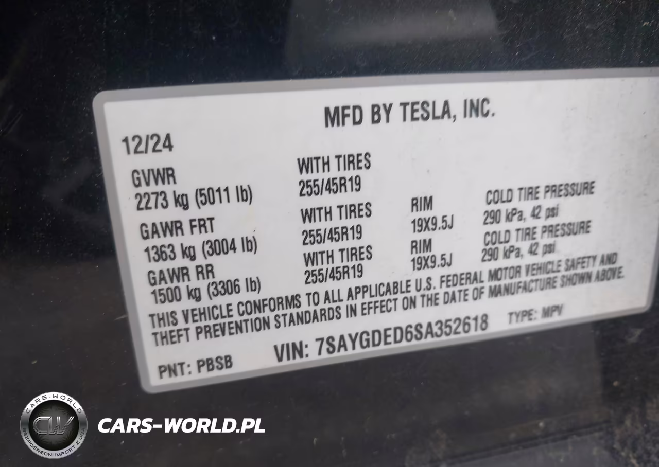 2025 Tesla Model Y Long Range Dual Motor Rear-Wheel Drive VIN:7SAYGDED6SA352618 - 9