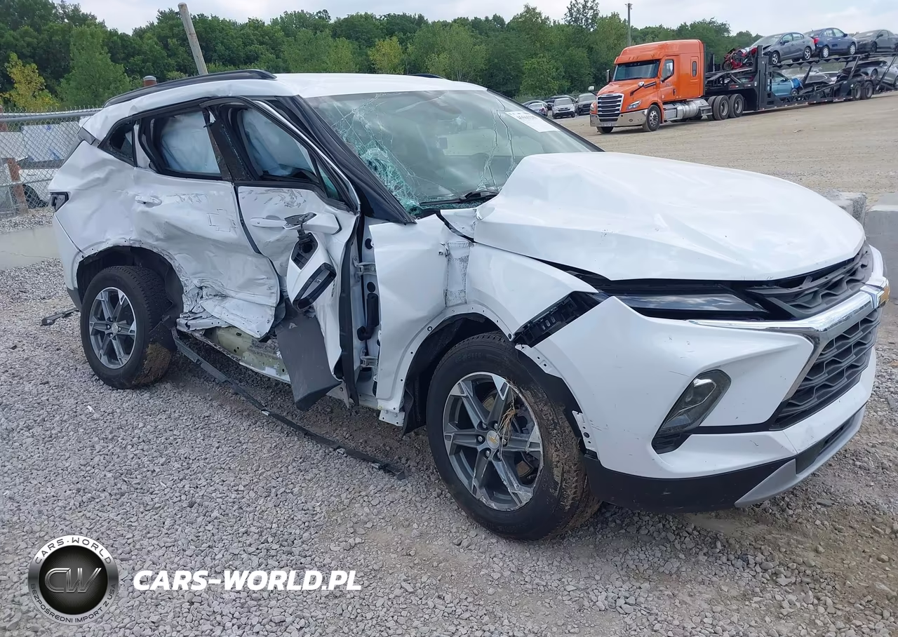 2023 Chevrolet Blazer Fwd 2Lt – zdjęcie 1 z 17