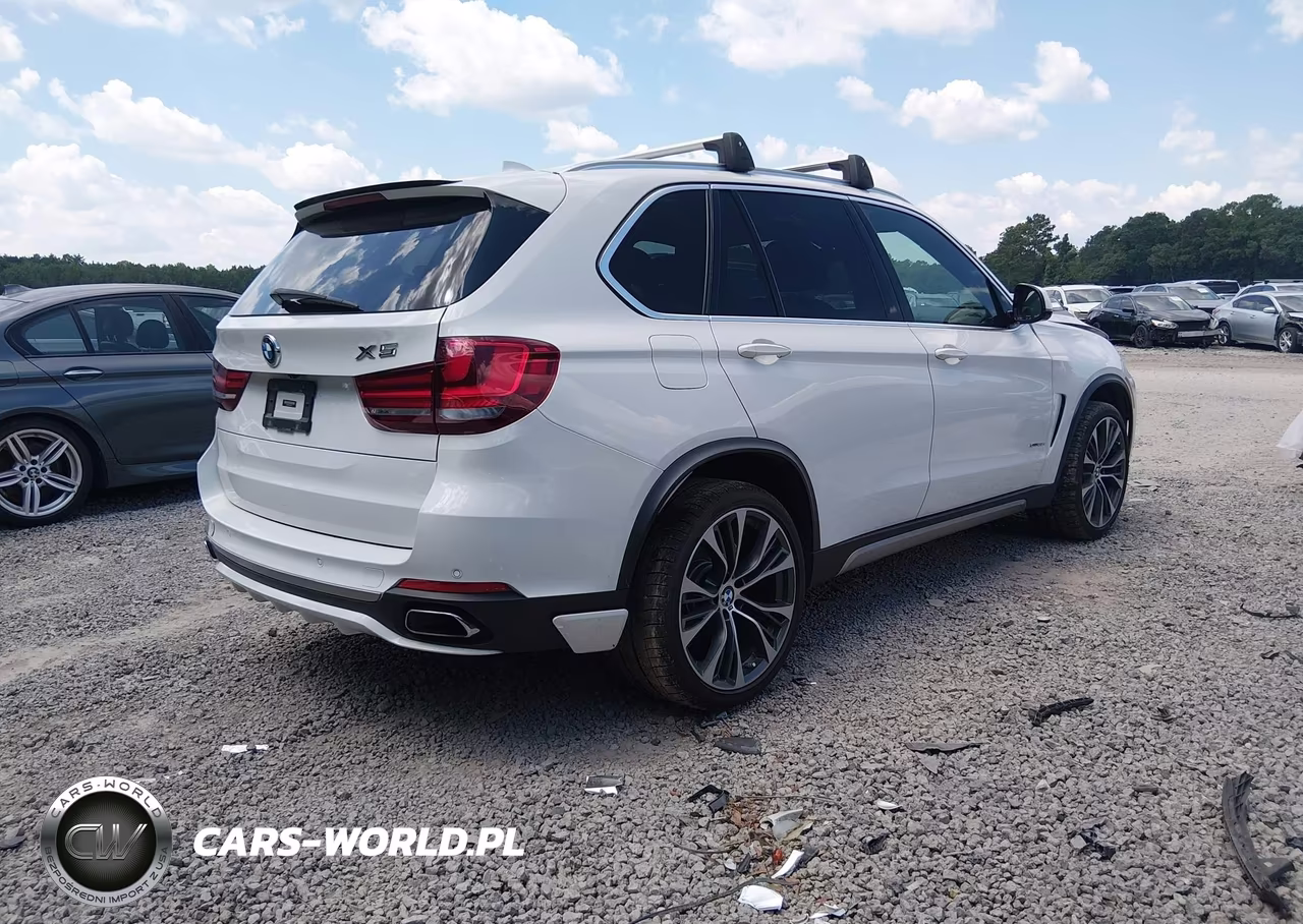 2017 BMW X5 xDrive35I VIN:5UXKR0C31H0X81402 - 4