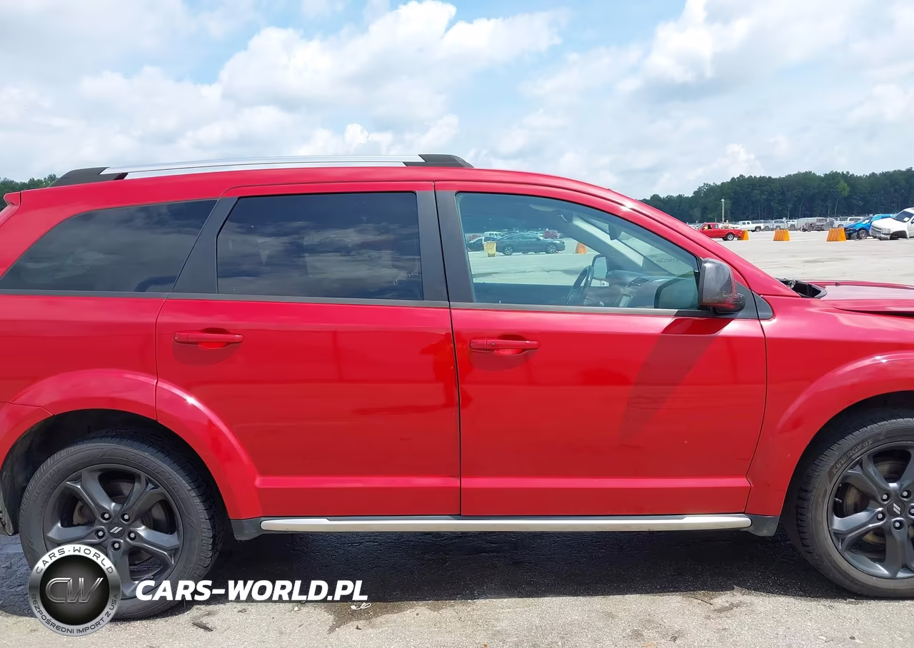 2019 Dodge Journey Crossroad VIN:3C4PDCGG4KT769789 - 13