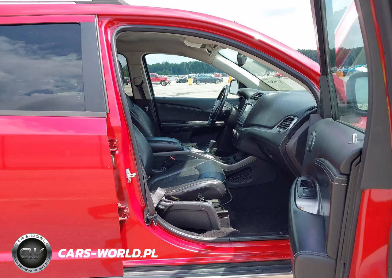 2019 Dodge Journey Crossroad VIN:3C4PDCGG4KT769789 - 5