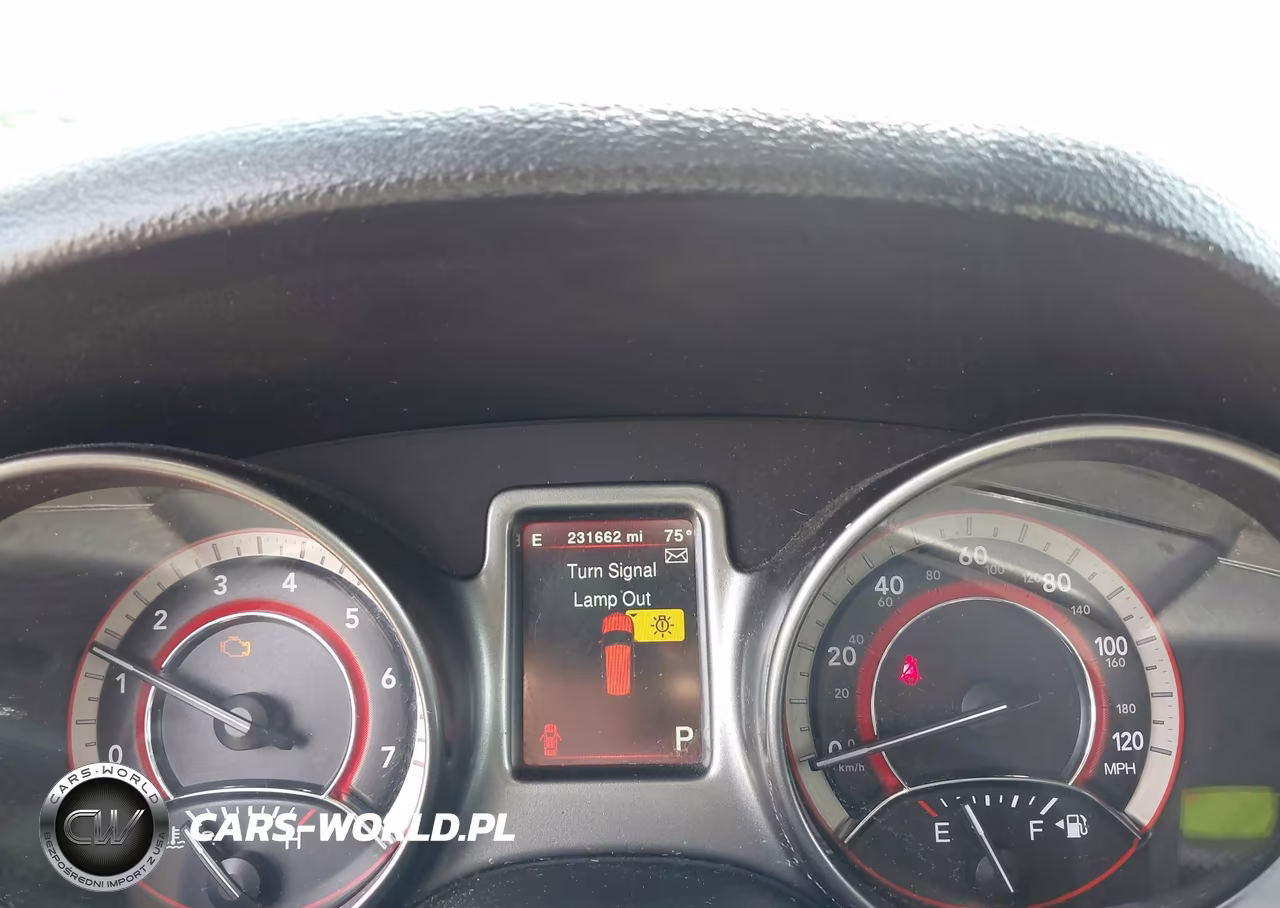 2019 Dodge Journey Crossroad VIN:3C4PDCGG4KT769789 - 7