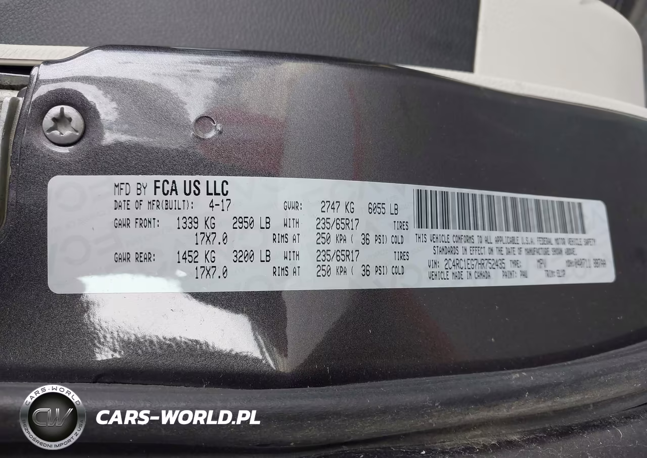 2017 Chrysler Pacifica Touring-L Plus VIN:2C4RC1EG7HR752435 - 9