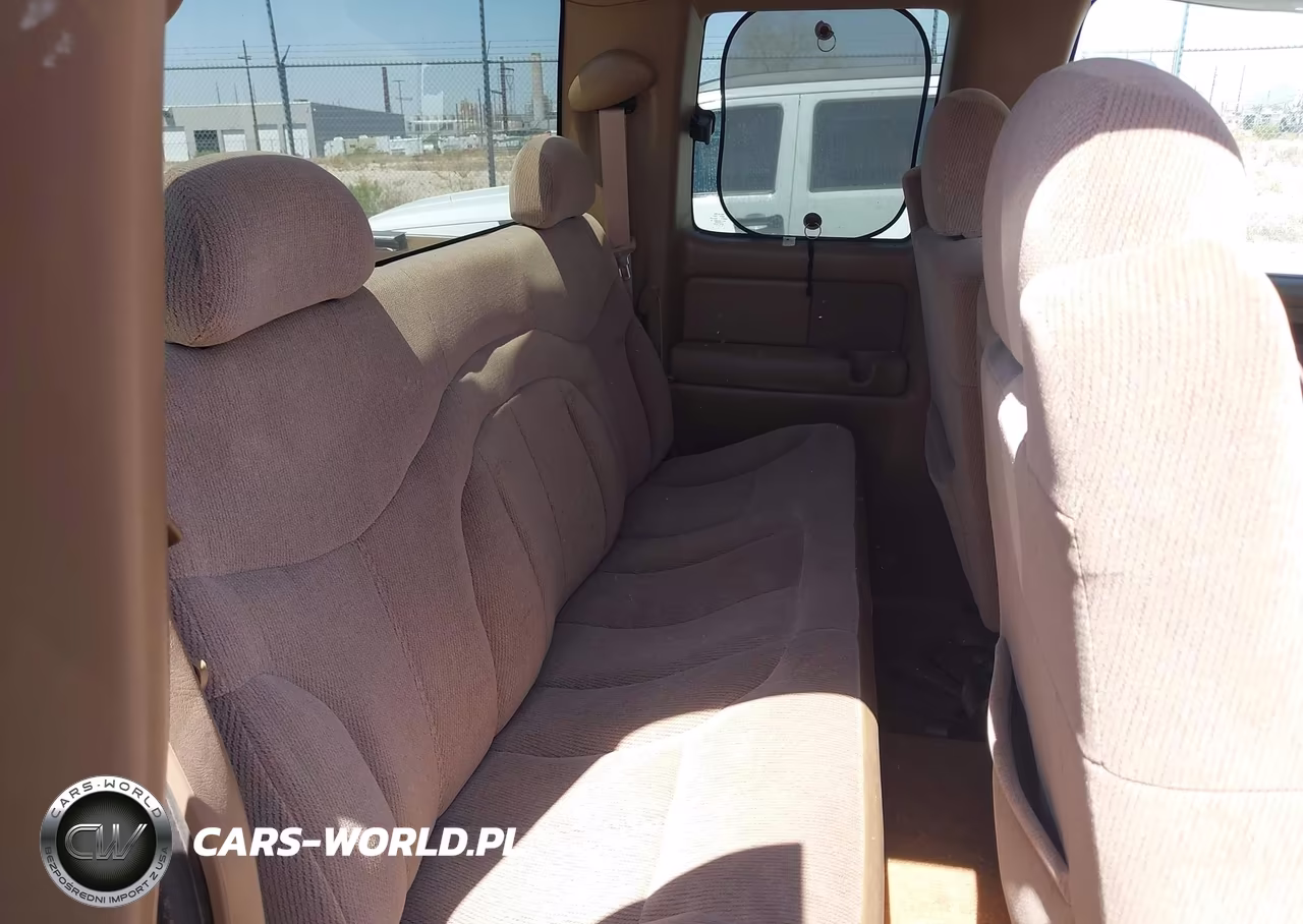 2000 GMC Sierra 2500 Sle VIN:1GTFC29U5YZ129717 - 8
