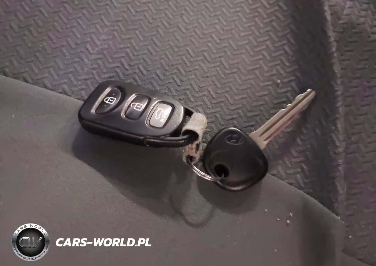 2013 Hyundai Elantra Gls VIN:5NPDH4AE5DH383633 - 11