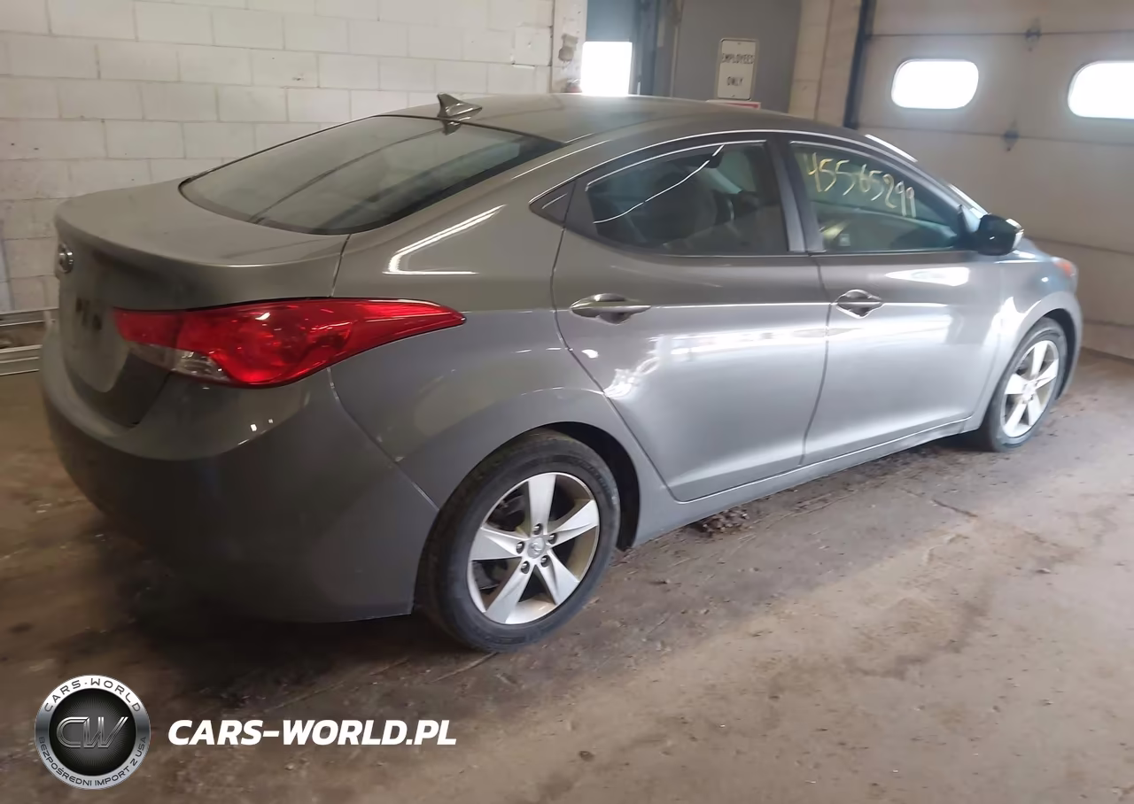 2013 Hyundai Elantra Gls VIN:5NPDH4AE5DH383633 - 4