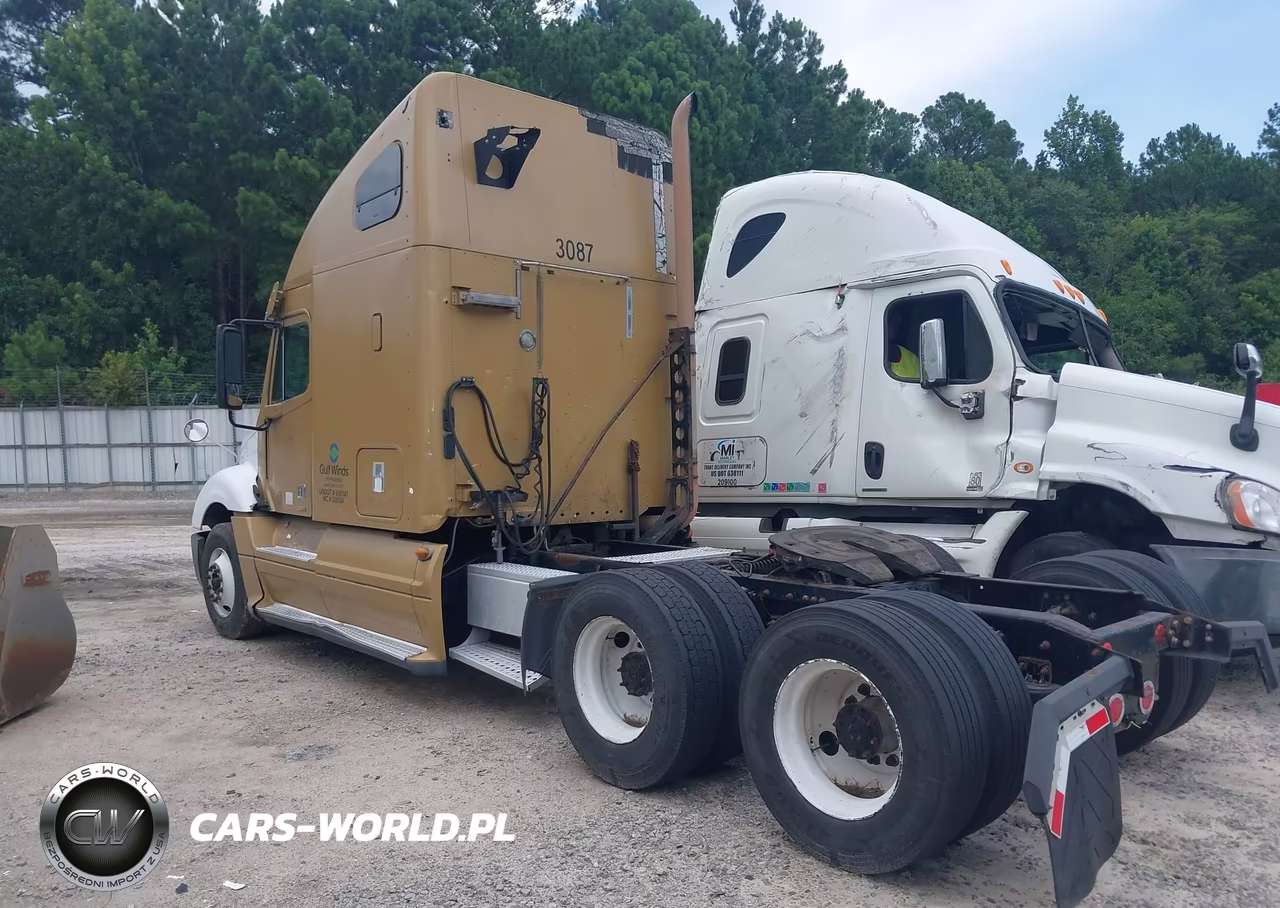 2011 Freightliner Conventional Columbia VIN:1FUJA6DR4BDAS5245 - 14