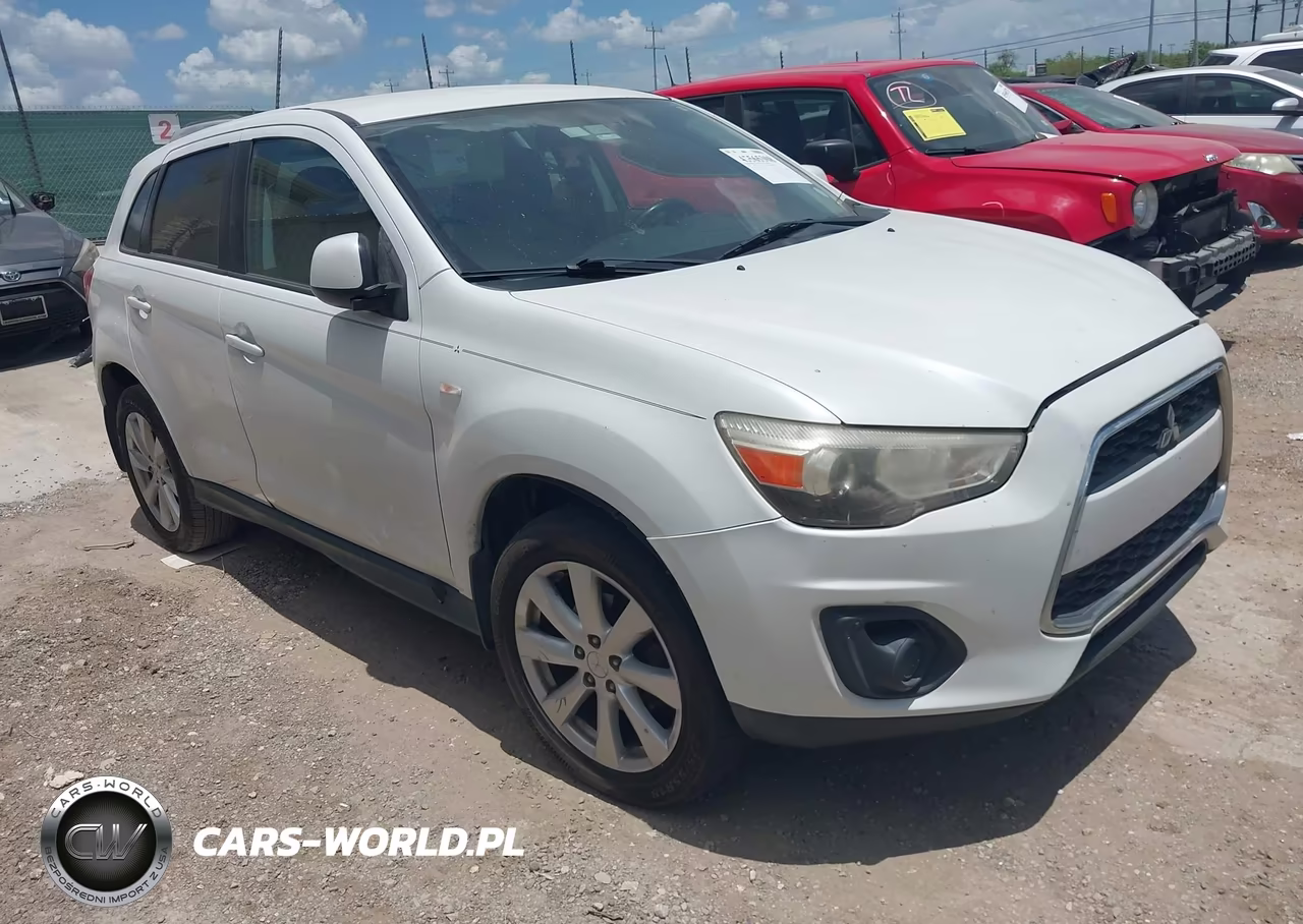 2014 Mitsubishi Outlander Sport Es – zdjęcie 1 z 16
