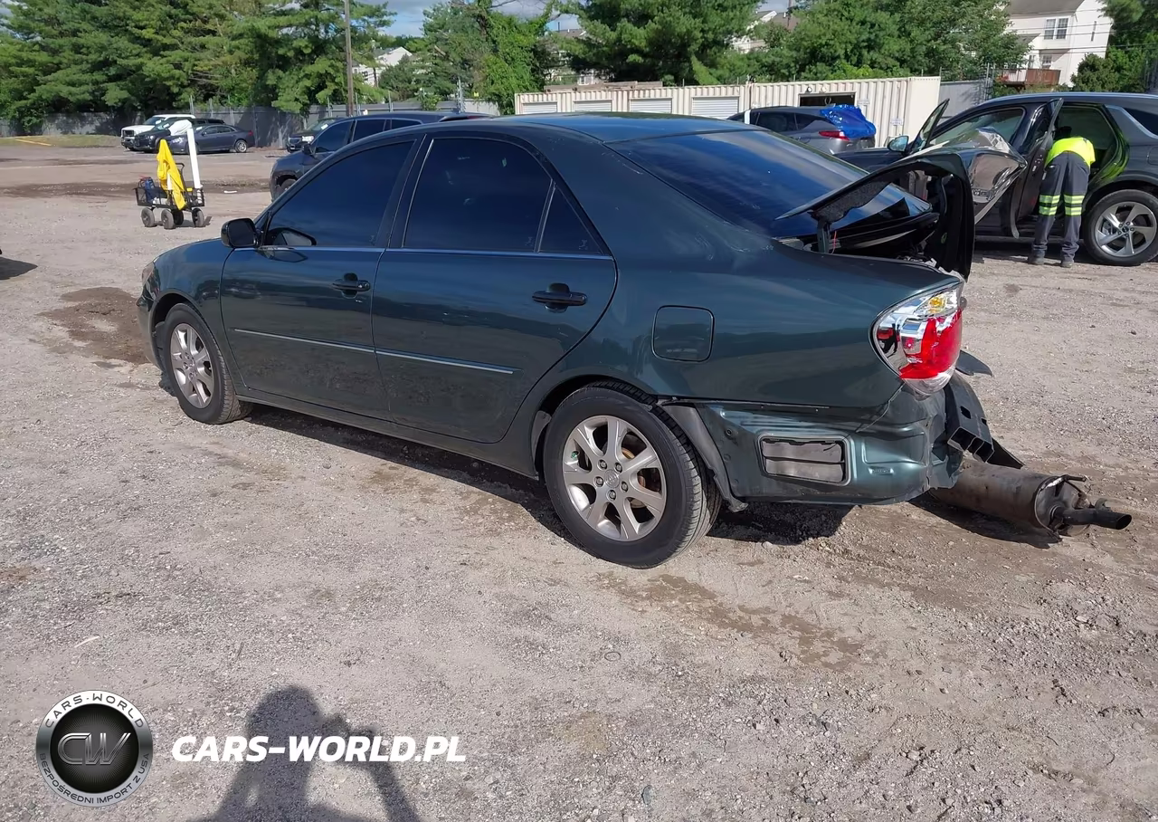 2005 Toyota Camry Xle VIN:4T1BE30K95U027352 - 3