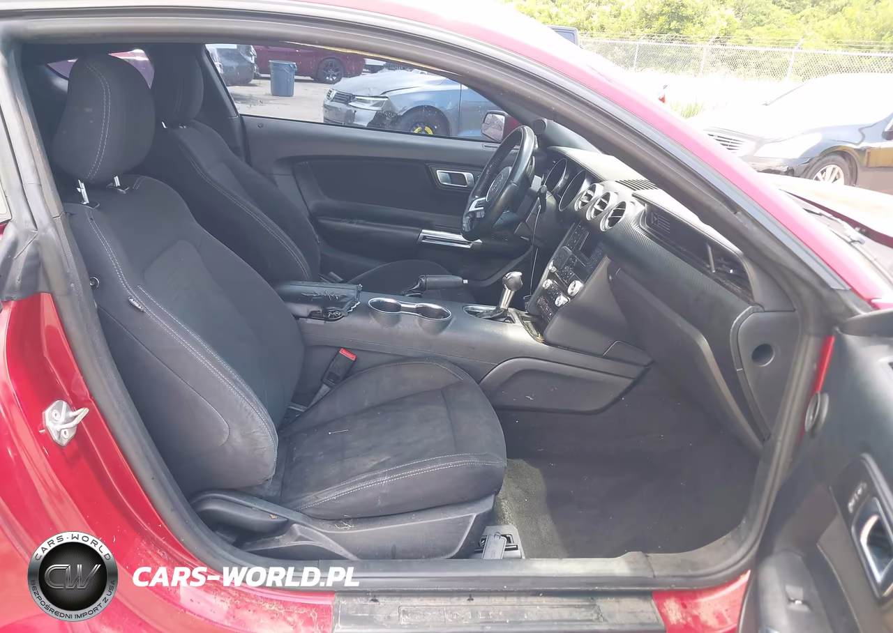 2020 Ford Mustang Ecoboost Fastback VIN:1FA6P8THXL5168750 - 5
