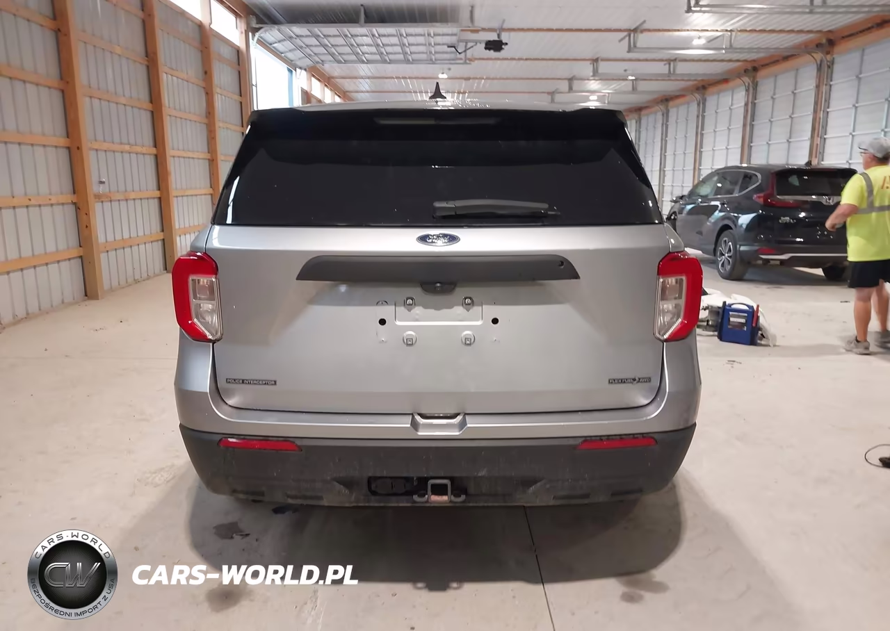 2023 Ford Police Interceptor Utility VIN:1FM5K8AB4PGB11985 - 17