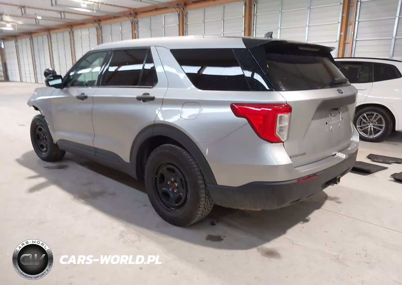 2023 Ford Police Interceptor Utility VIN:1FM5K8AB4PGB11985 - 3