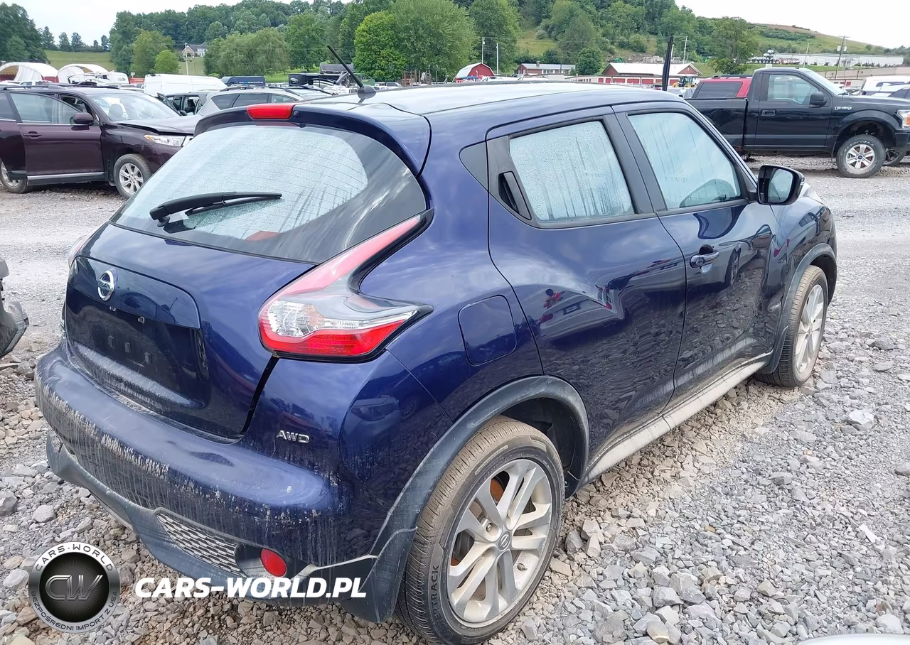 2017 Nissan Juke S VIN:JN8AF5MV4HT750666 - 4