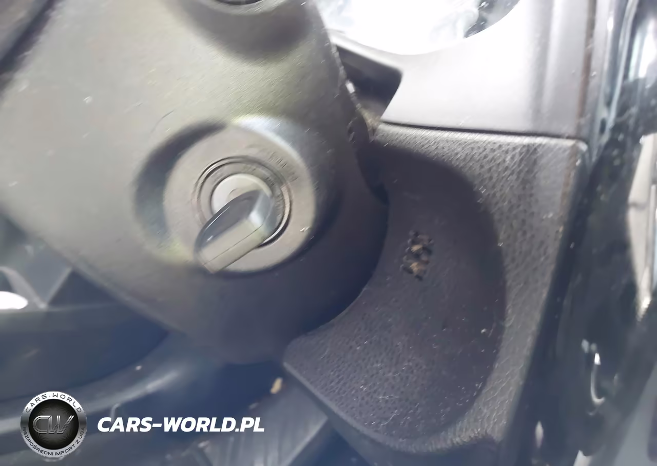 2017 Toyota Corolla Le VIN:5YFBURHE8HP646440 - 11