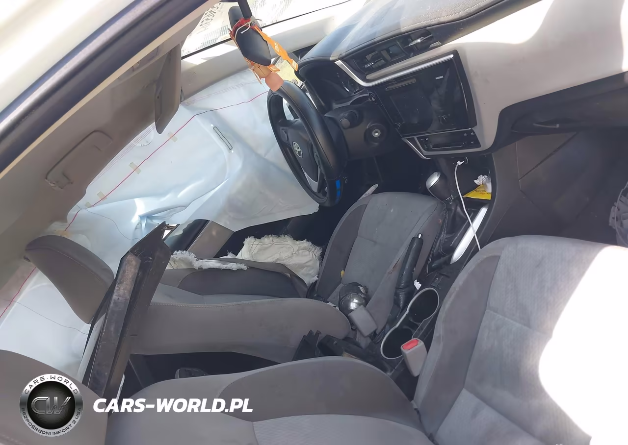 2017 Toyota Corolla Le VIN:5YFBURHE8HP646440 - 5