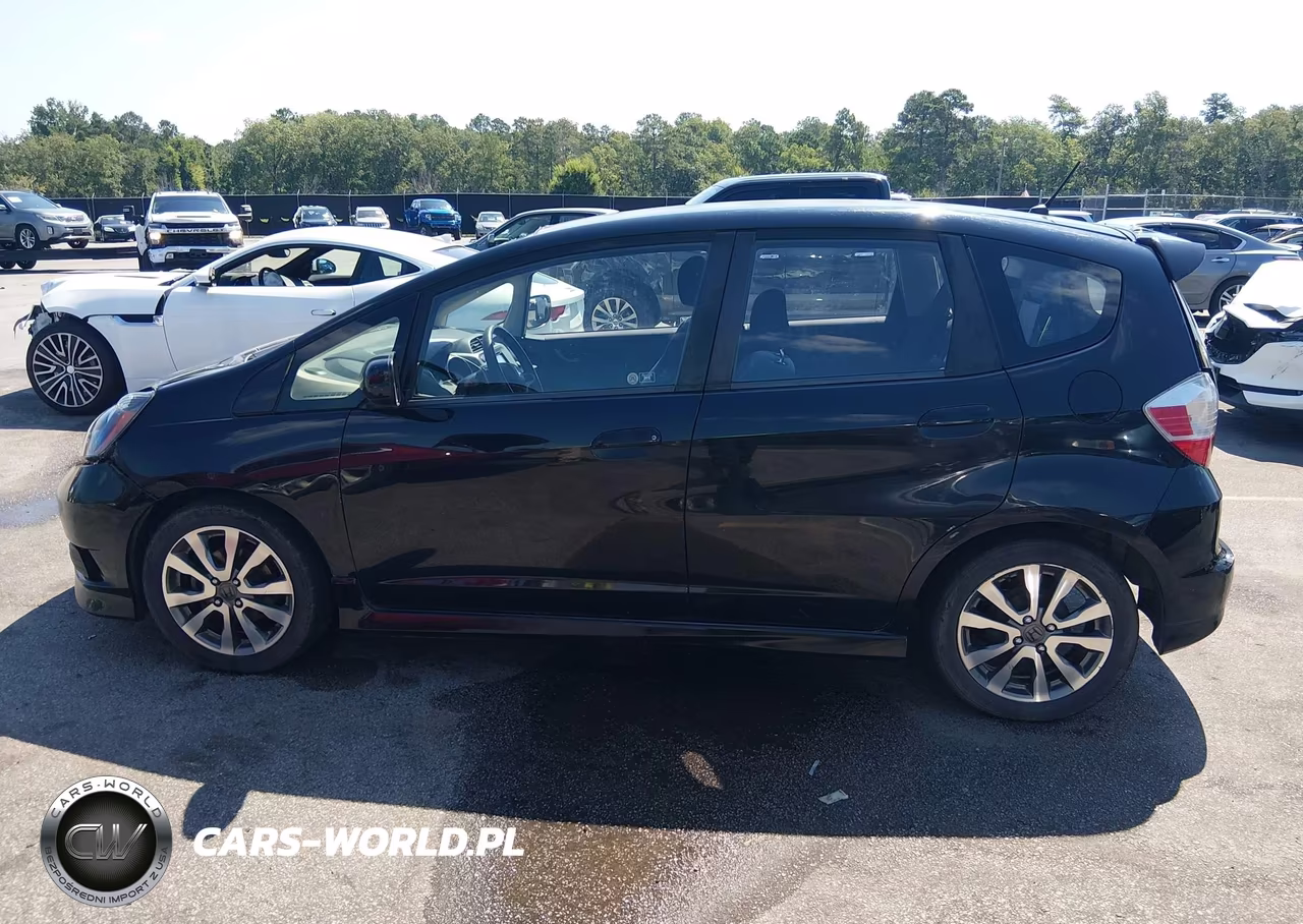 2012 Honda Fit Sport VIN:JHMGE8H65CC042205 - 14
