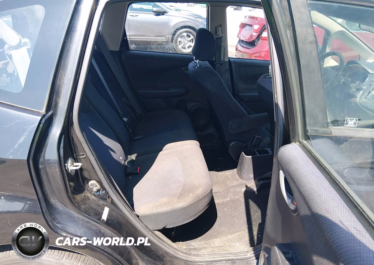 2012 Honda Fit Sport VIN:JHMGE8H65CC042205 - 8