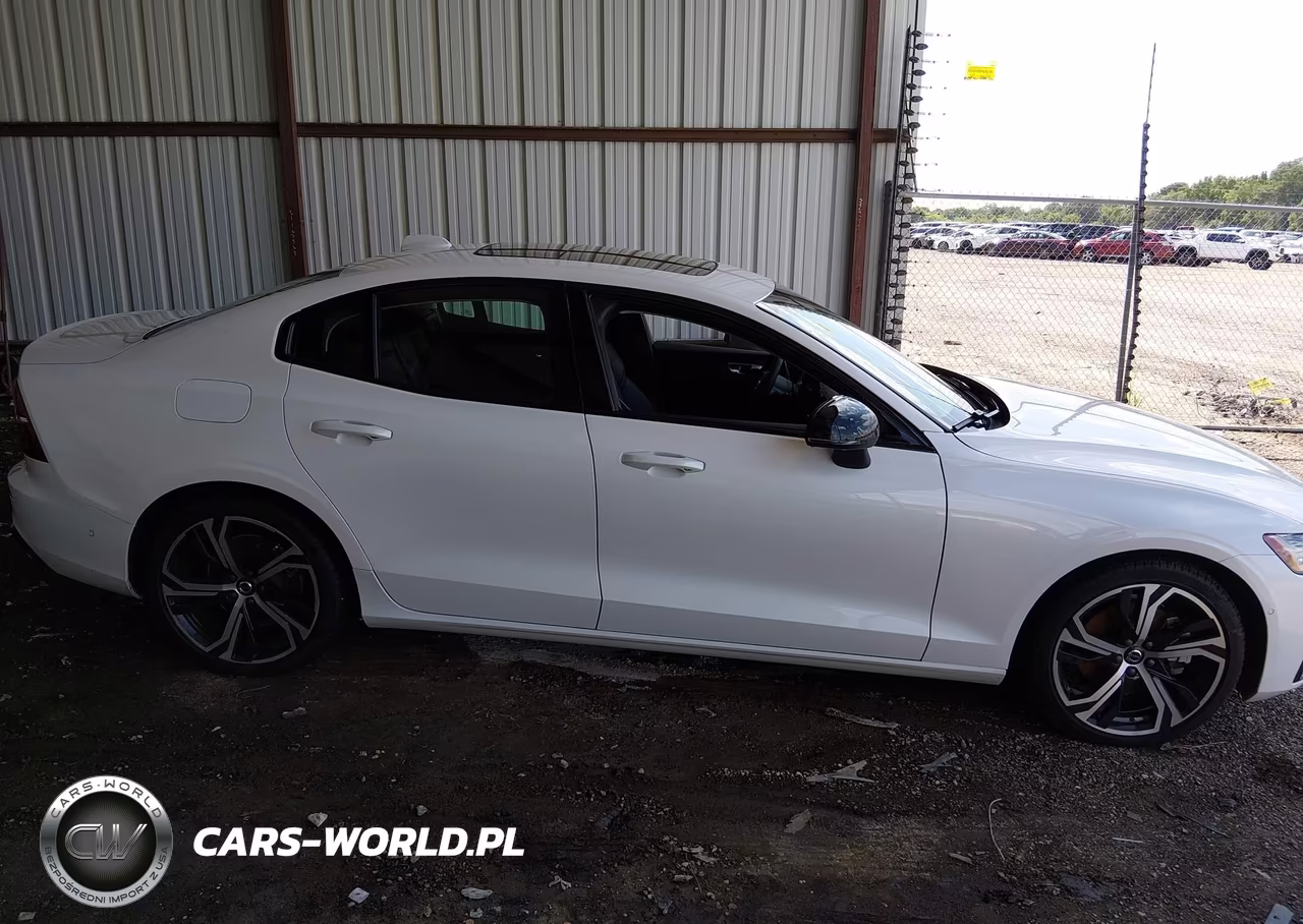 2024 Volvo S60 B5 Ultimate Dark Theme VIN:7JRL12TM8RG308141 - 15