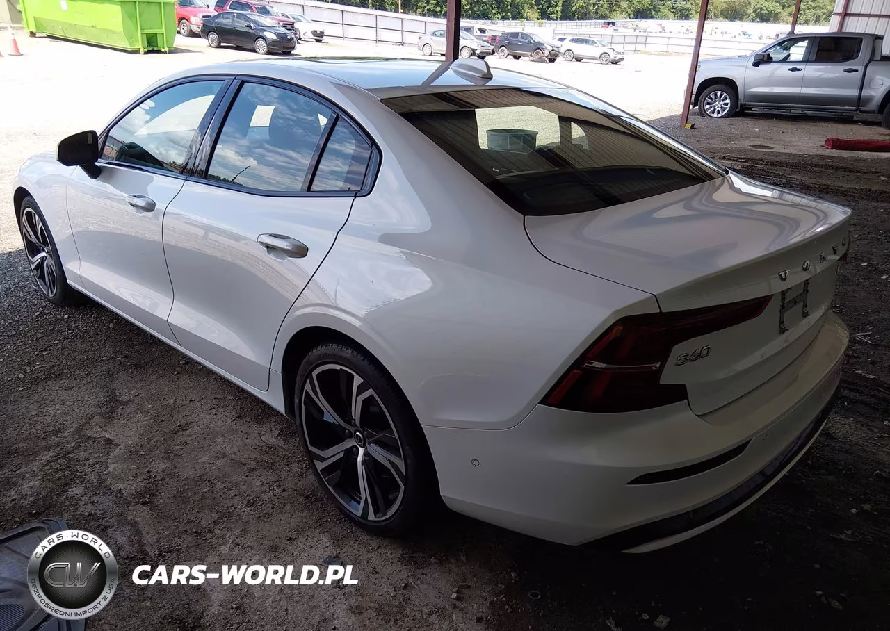 2024 Volvo S60 B5 Ultimate Dark Theme VIN:7JRL12TM8RG308141 - 3