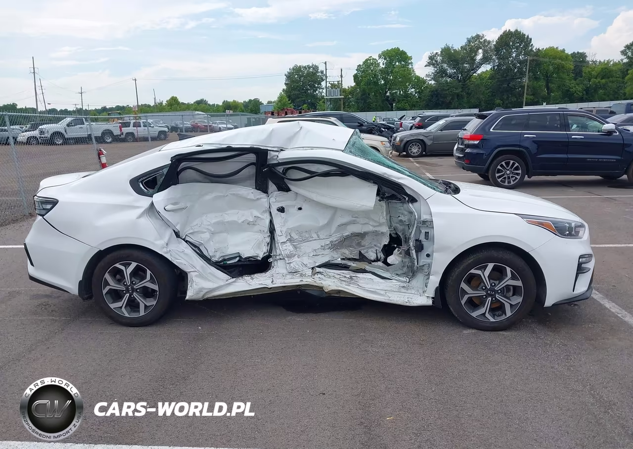 2021 Kia Forte Lxs VIN:3KPF24AD9ME395242 - 13