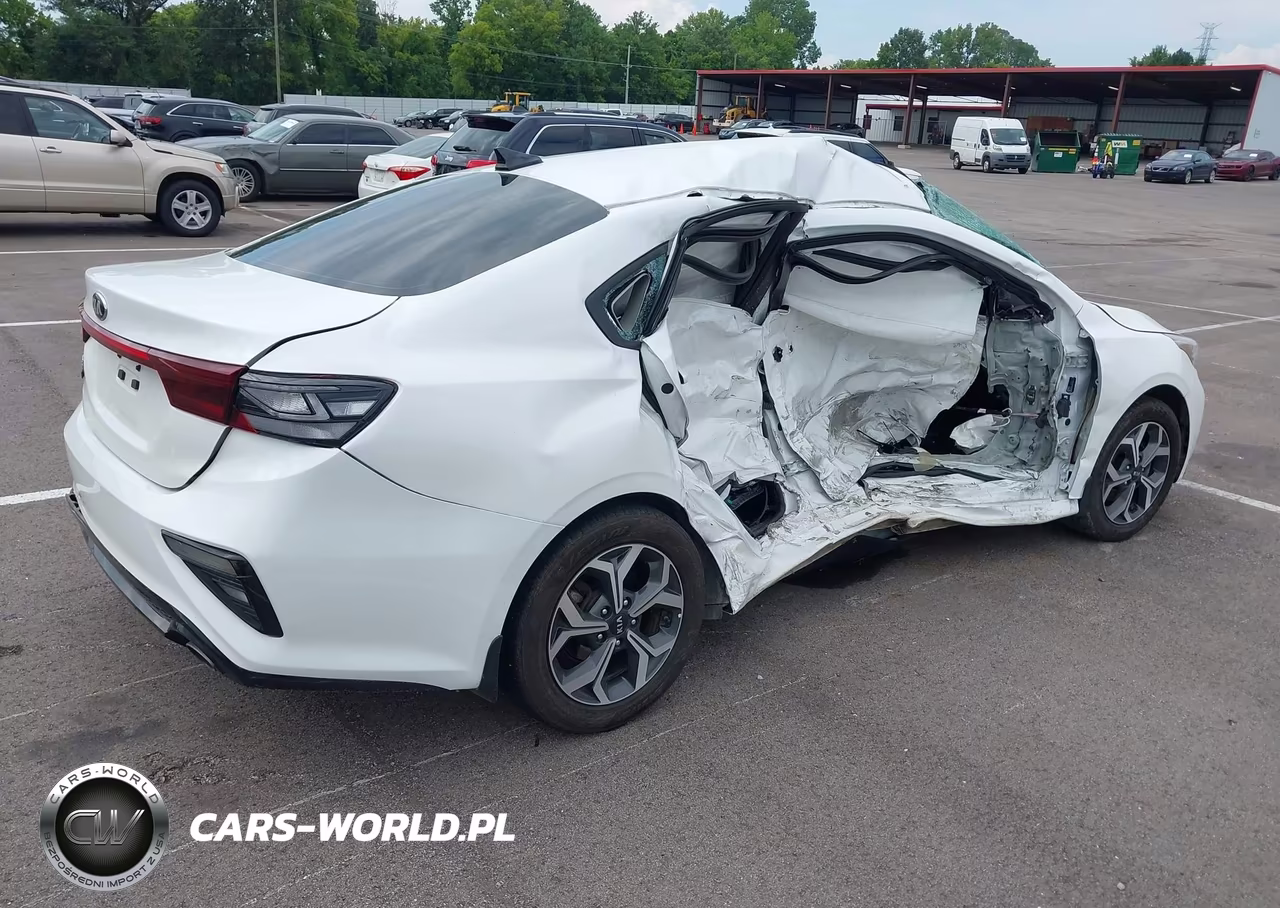 2021 Kia Forte Lxs VIN:3KPF24AD9ME395242 - 4