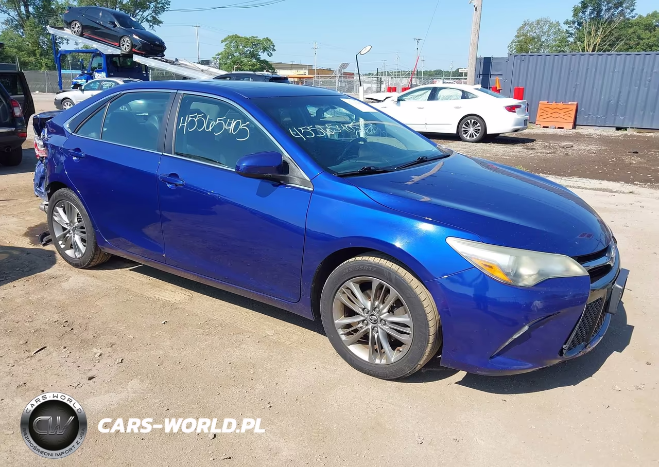 2015 Toyota Camry Se – zdjęcie 1 z 17