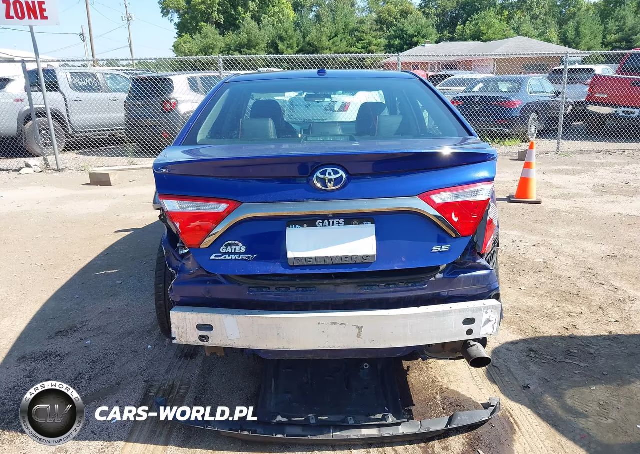 2015 Toyota Camry Se VIN:4T1BF1FK8FU989524 - 17