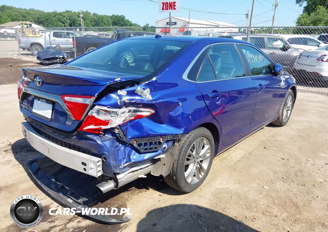 2015 Toyota Camry Se VIN:4T1BF1FK8FU989524 - 4