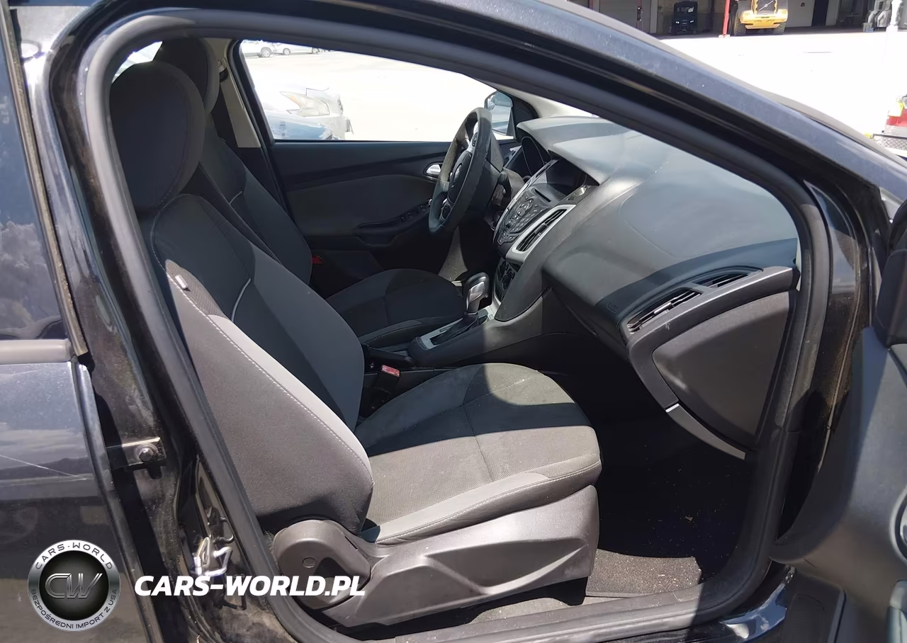 2013 Ford Focus Se VIN:1FADP3F25DL220378 - 5