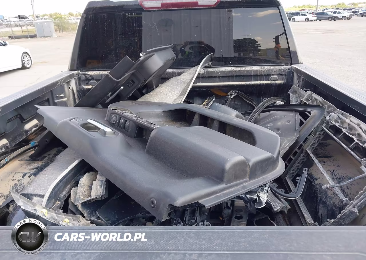 2022 Chevrolet Silverado 1500 4Wd Short Bed Custom VIN:1GCPDBEKXNZ619765 - 12