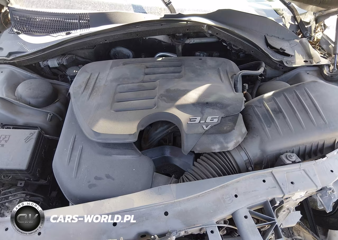 2019 Chrysler 300 300S VIN:2C3CCABG3KH533435 - 10