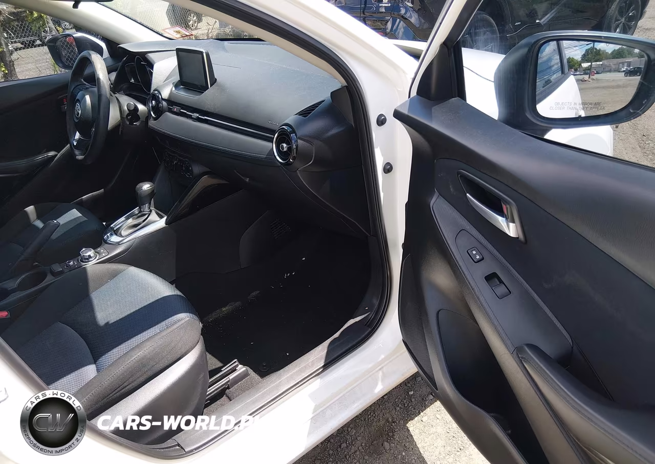 2017 Toyota Yaris Ia VIN:3MYDLBYV9HY187701 - 5