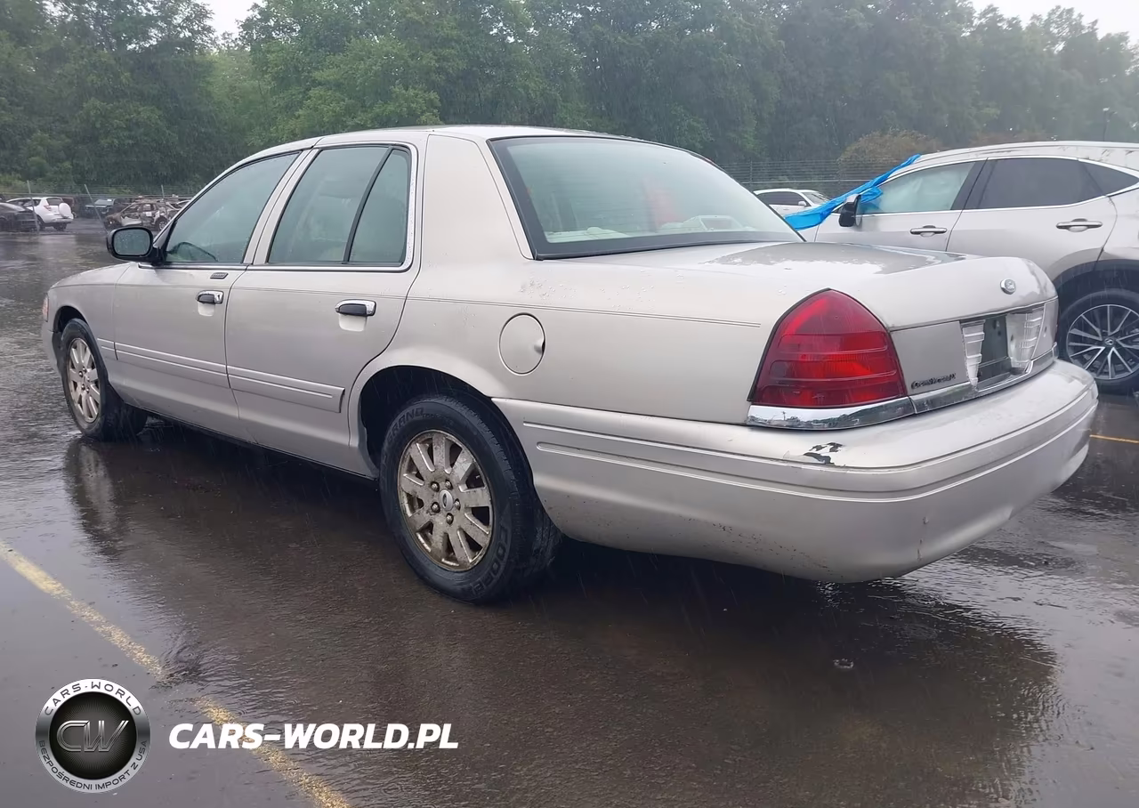 2007 Ford Crown Victoria Lx VIN:2FAFP74V67X142391 - 3