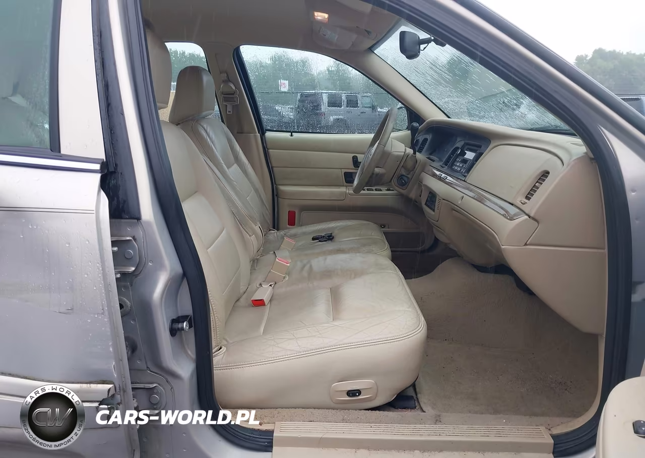 2007 Ford Crown Victoria Lx VIN:2FAFP74V67X142391 - 5