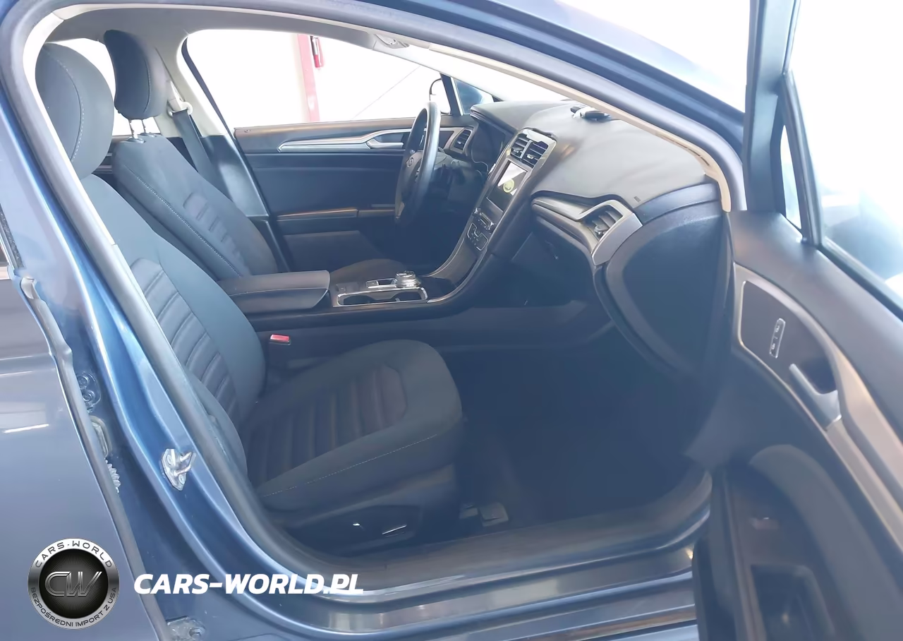 2018 Ford Fusion Se VIN:3FA6P0HD7JR268659 - 5