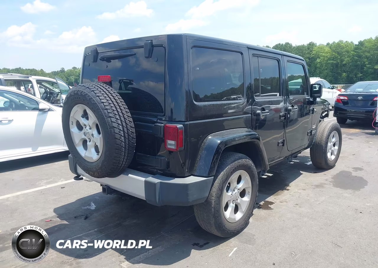 2014 Jeep Wrangler Unlimited Sahara VIN:1C4BJWEG3EL117804 - 4