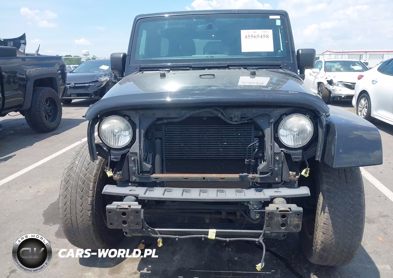 2014 Jeep Wrangler Unlimited Sahara VIN:1C4BJWEG3EL117804 - 6