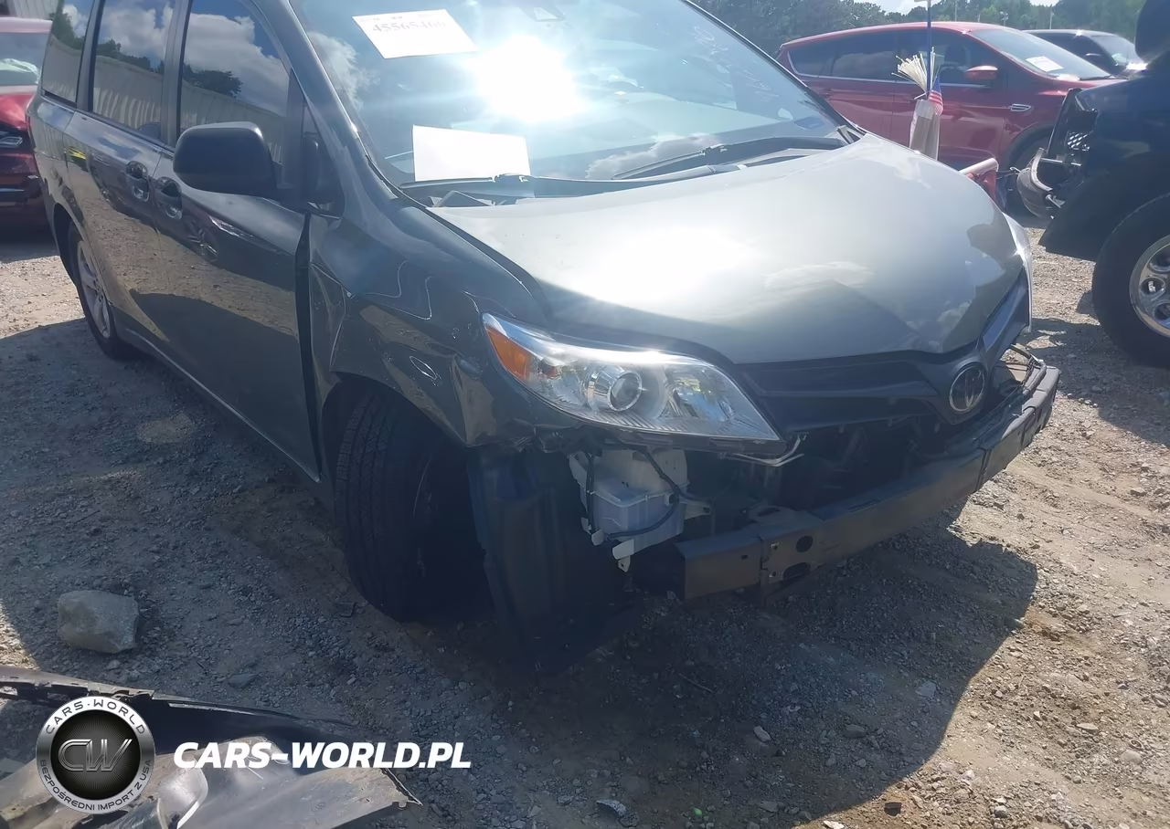 2018 Toyota Sienna L 7 Passenger VIN:5TDZZ3DCXJS960086 - 6