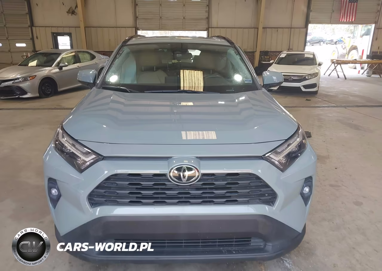 2022 Toyota Rav4 Xle Premium VIN:2T3C1RFVXNW237079 - 12