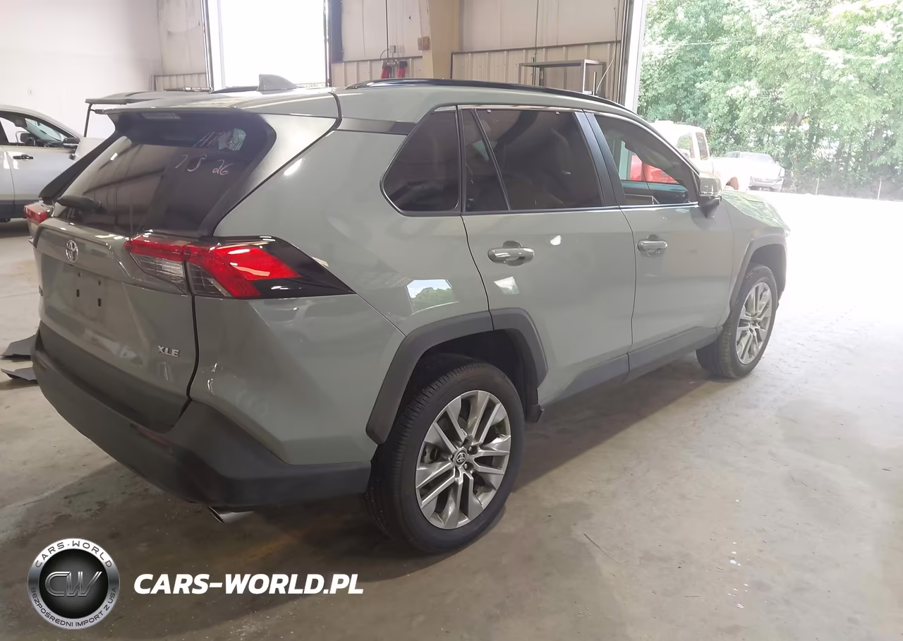 2022 Toyota Rav4 Xle Premium VIN:2T3C1RFVXNW237079 - 4