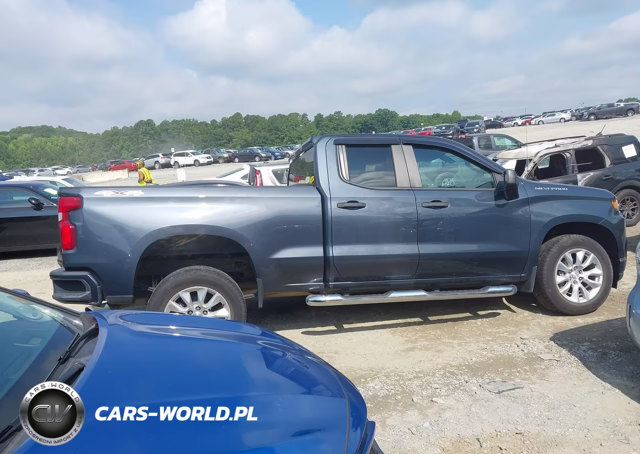 2019 Chevrolet Silverado 1500 Custom VIN:1GCRYBEH9KZ339719 - 13