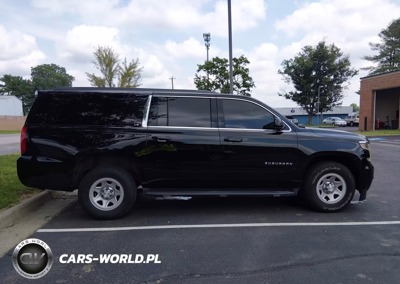 2016 Chevrolet Suburban Commercial Fleet VIN:1GNSKKEC3GR331024 - 17
