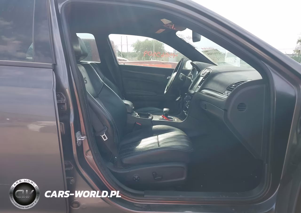 2014 Chrysler 300 300S VIN:2C3CCAGGXEH331365 - 5