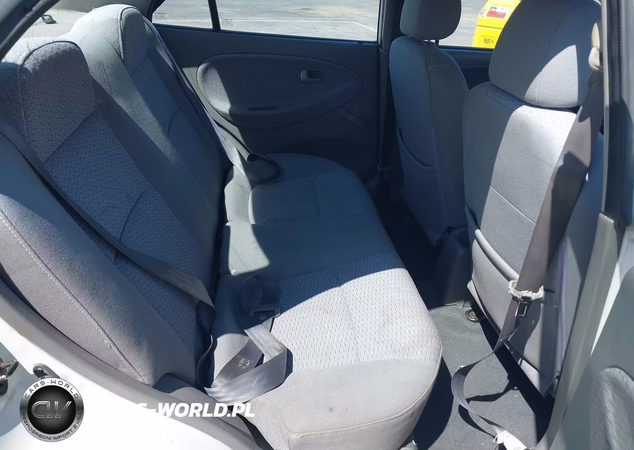 2002 Kia Rio VIN:KNADC123026148605 - 8