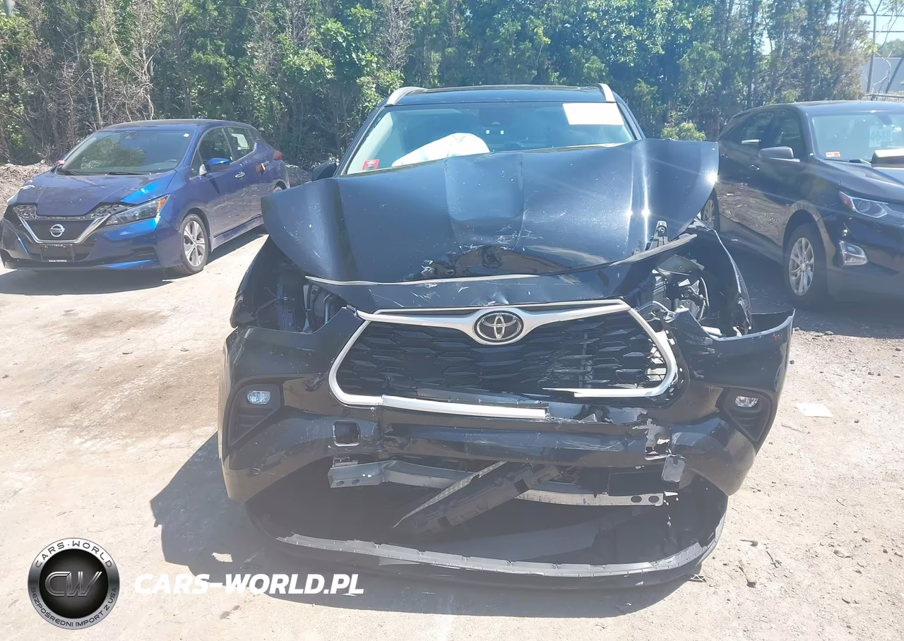 2022 Toyota Highlander Xle VIN:5TDGZRBH9NS578260 - 12